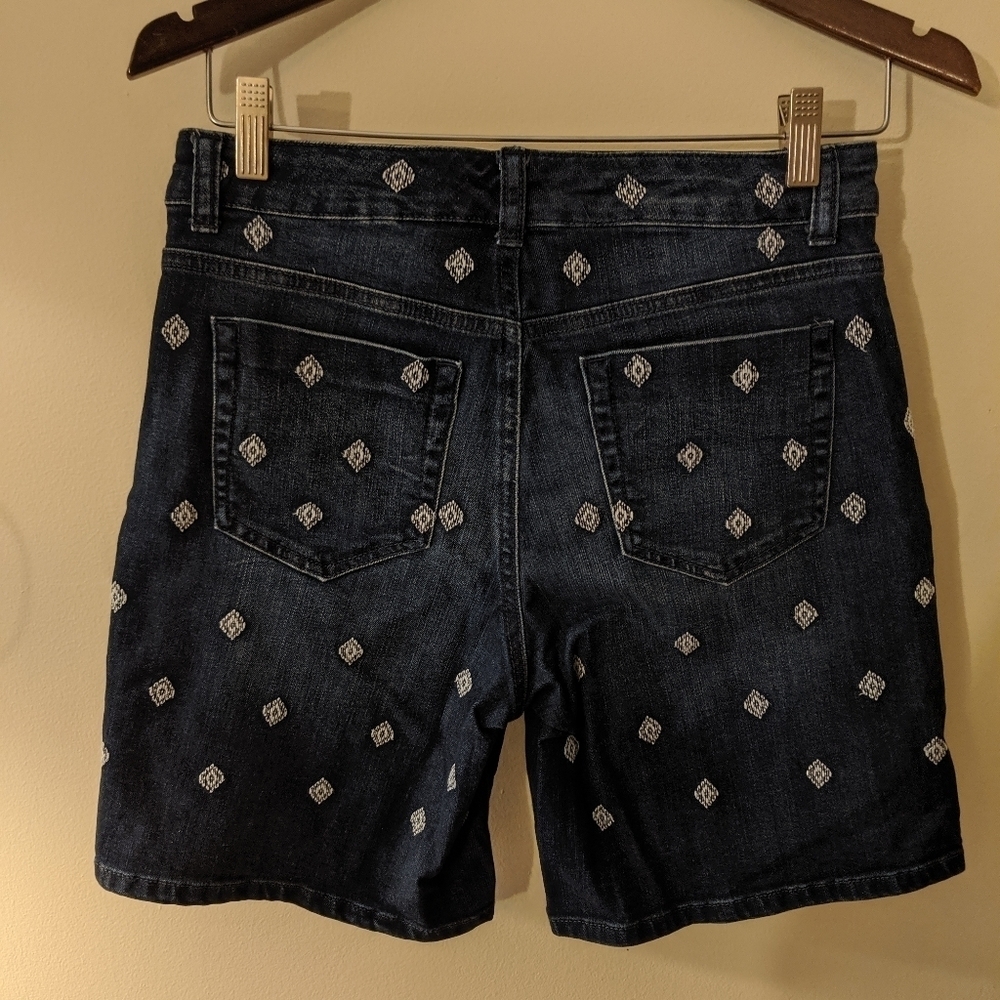 Patterned Shorts - Picture 3 of 3
